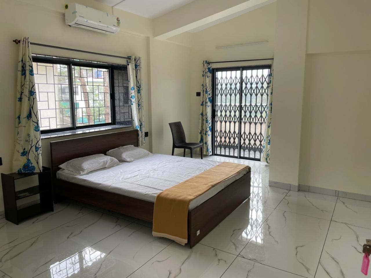 Lavish Villa - 3 Bhk Pool With Lawn Lonavala Eksteriør bilde