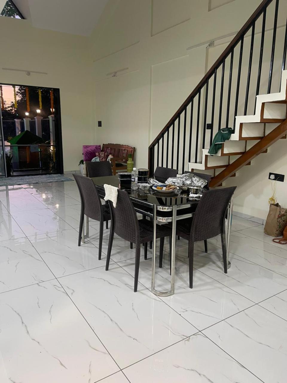 Lavish Villa - 3 Bhk Pool With Lawn Lonavala Eksteriør bilde